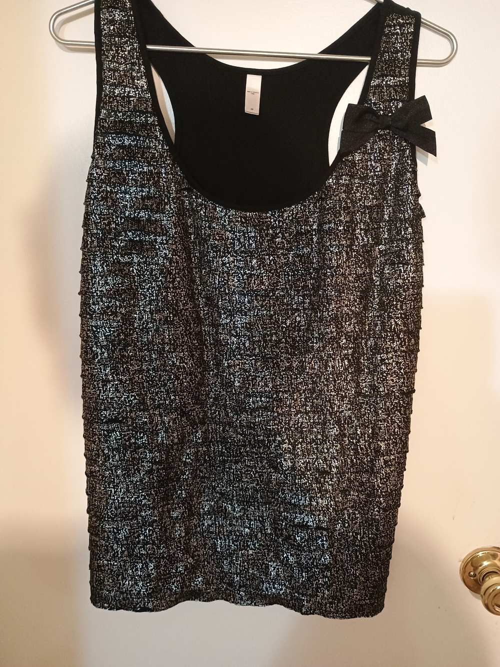 Black & Silver Metallic/Pleated Scoop Neck Sequin Tank Top With Bow.